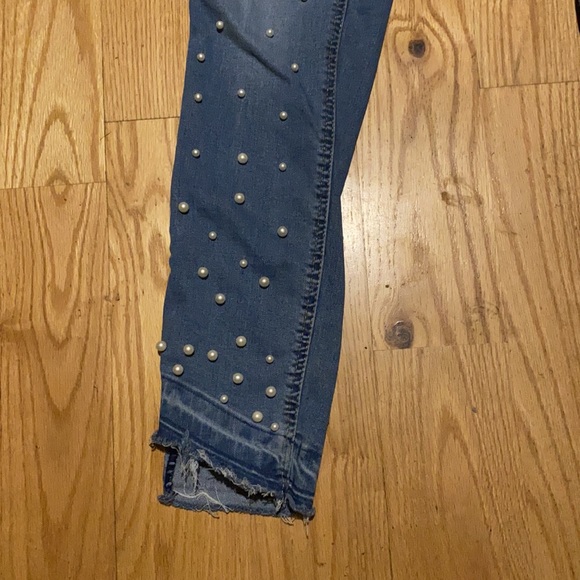 Pearl studded Jeans - Picture 2 of 2